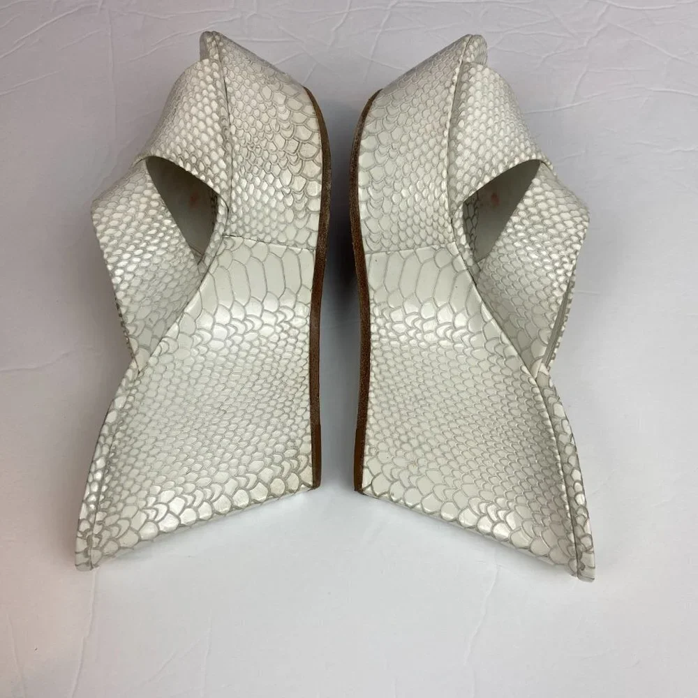 CASADEI White Snake  Wedge Platform Sz  EU 38.5